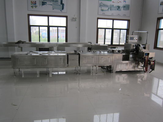 دستگاه بسته بندی بسته بندی جریان افقی شکلات تمام اتوماتیک برای کارخانه